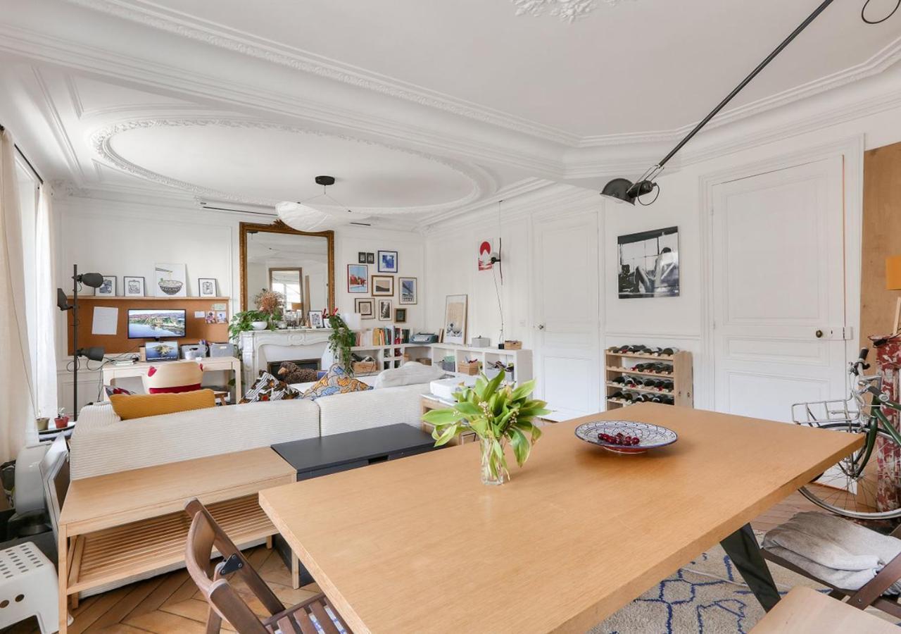 Gorgeous, Bright & Large 1 Bedroom Near Montmartre Appartement