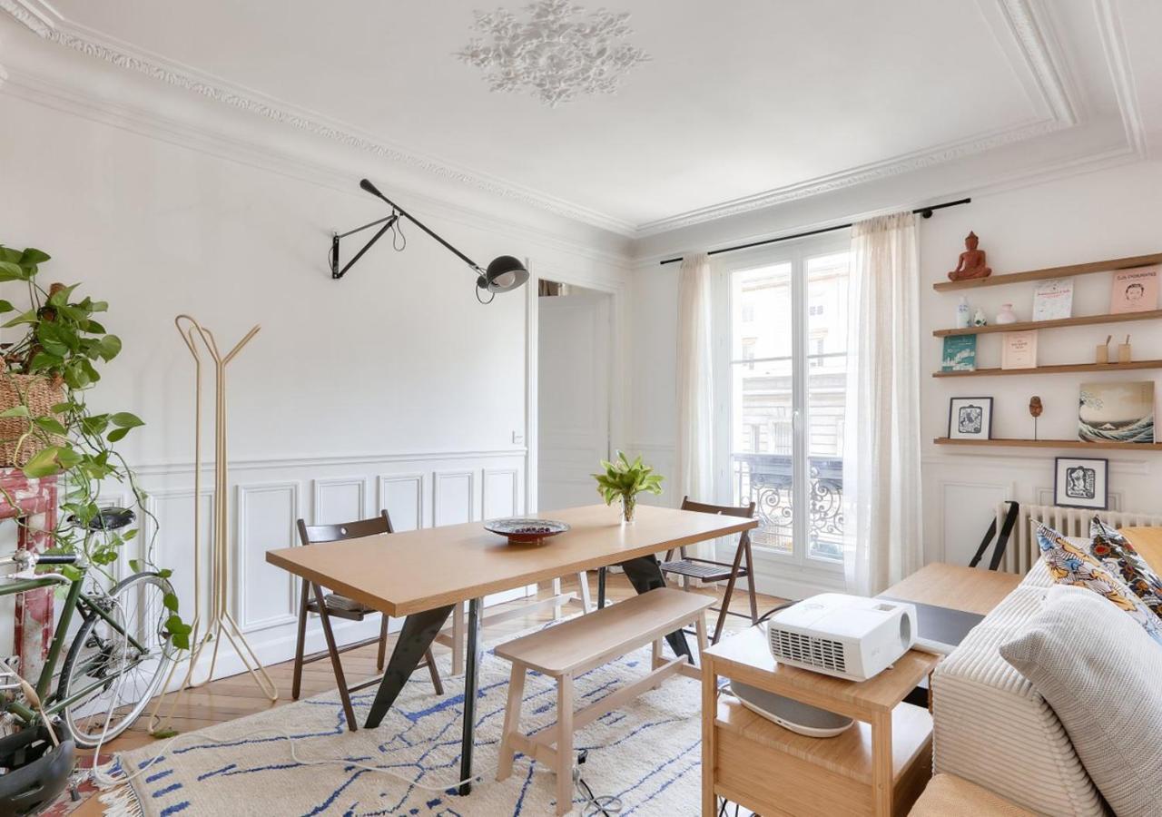 Gorgeous, Bright & Large 1 Bedroom Near Montmartre Appartement Paris